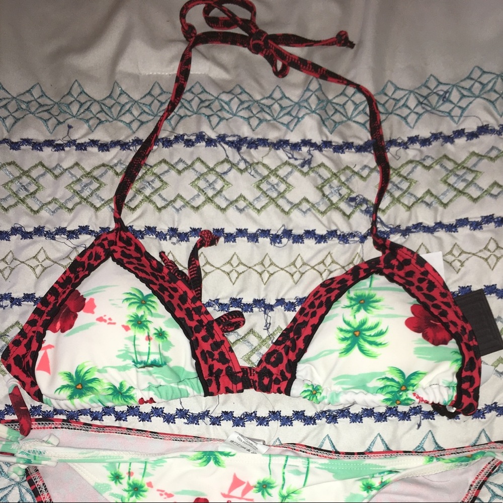 Crooks and castles swim top